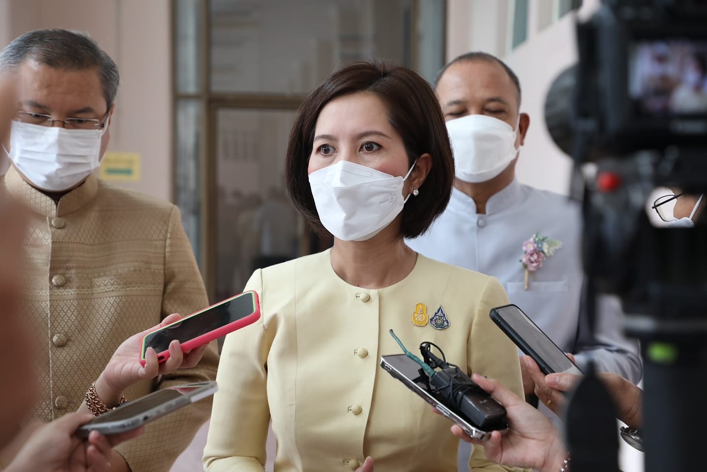 🔴 “ตรีนุช” สั่งสอบ ผอ.รร.รุ่นน้องบุกหอข่มขืนรุ่นพี่ กำชับทุกสังกัดเข้มกฎโรงเรียนประจำพักนอน
